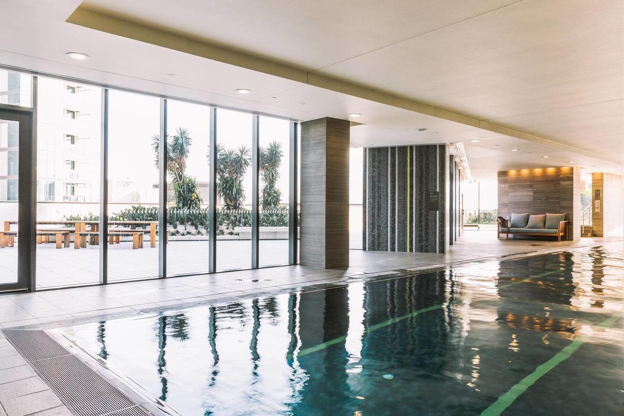 Experience Waterfront Luxury With Views Leilighet Melbourne Eksteriør bilde