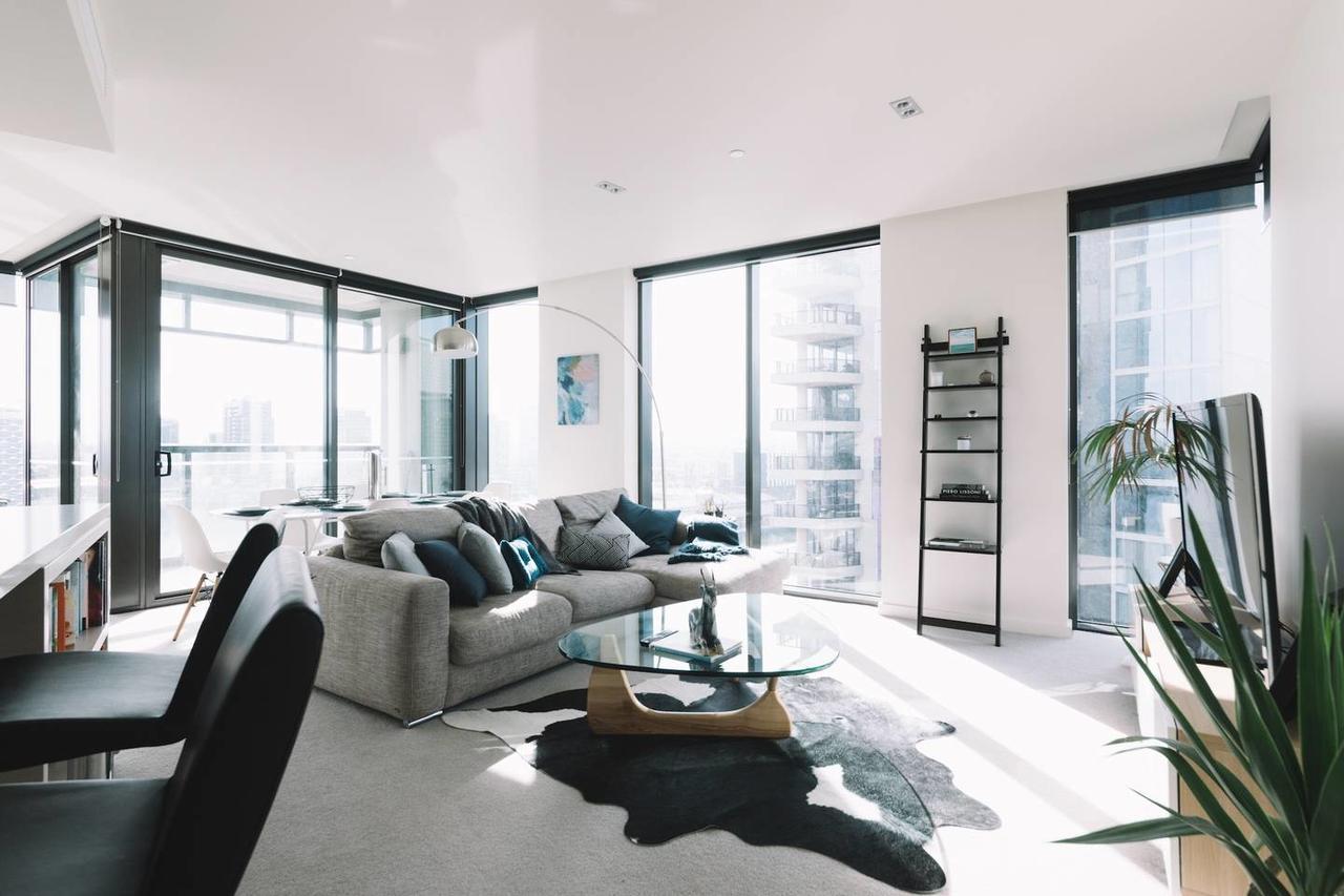 Experience Waterfront Luxury With Views Leilighet Melbourne Eksteriør bilde